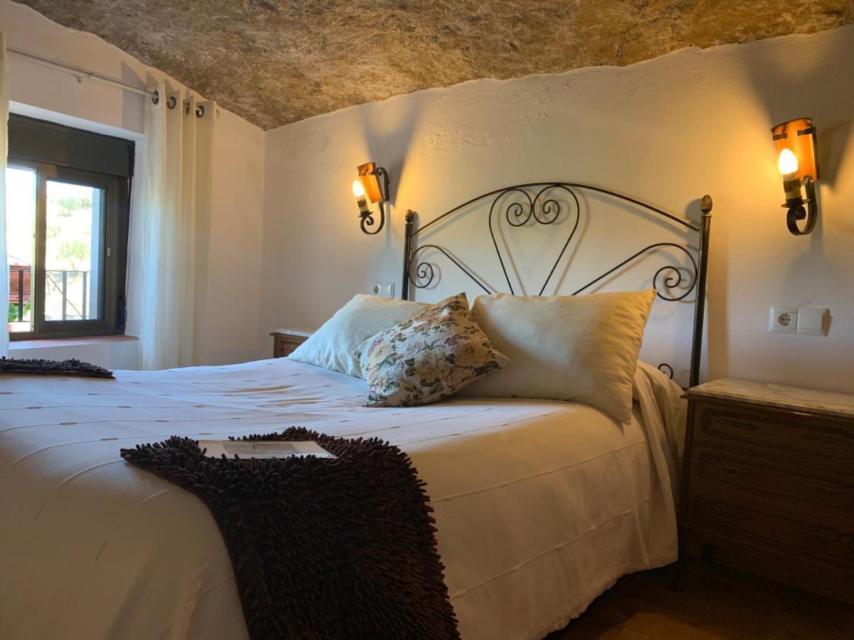 Penzion Casa Cueva "Las Calcetas" Setenil De Las Bodegas Exteriér fotografie